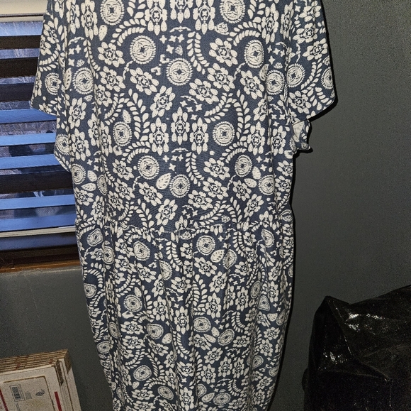 LulaRoe Womans Blue/White Button Up Dress Size 2xl - Picture 5 of 12
